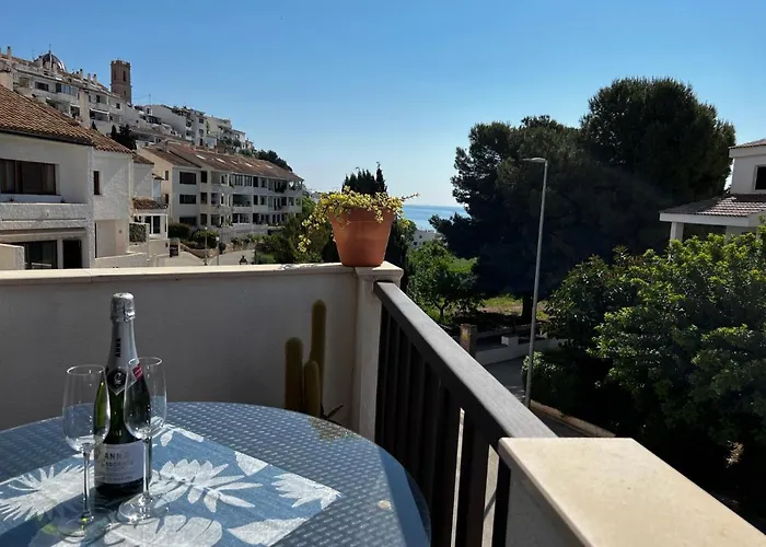 Piso Alcosta Piteras 公寓